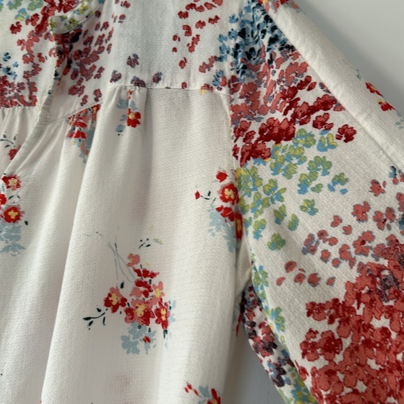 Lucky Brand Floral Print Peasant Blouse, Gathered Sleeves Sz Lg w MEASUREMENTS! - Picture 6 of 13